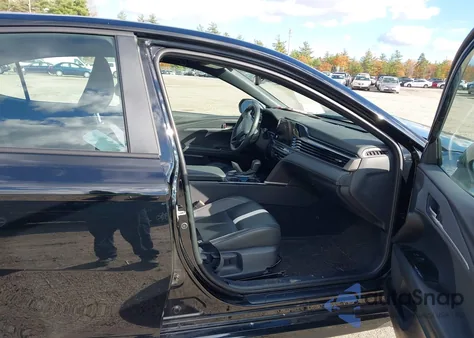 2025 Toyota Camry Se from USA, damaged, VIN 4T1DAACK1SU559193